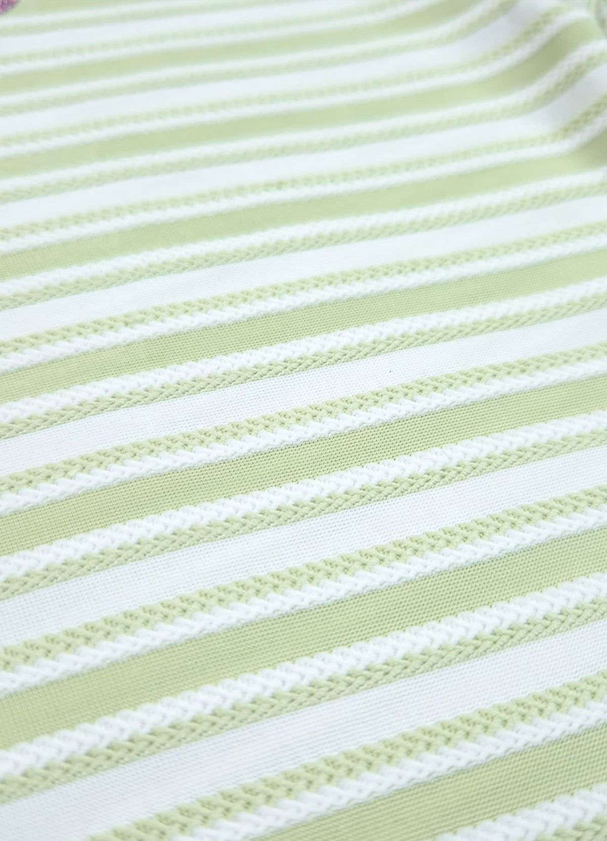 YB - 28 - Green